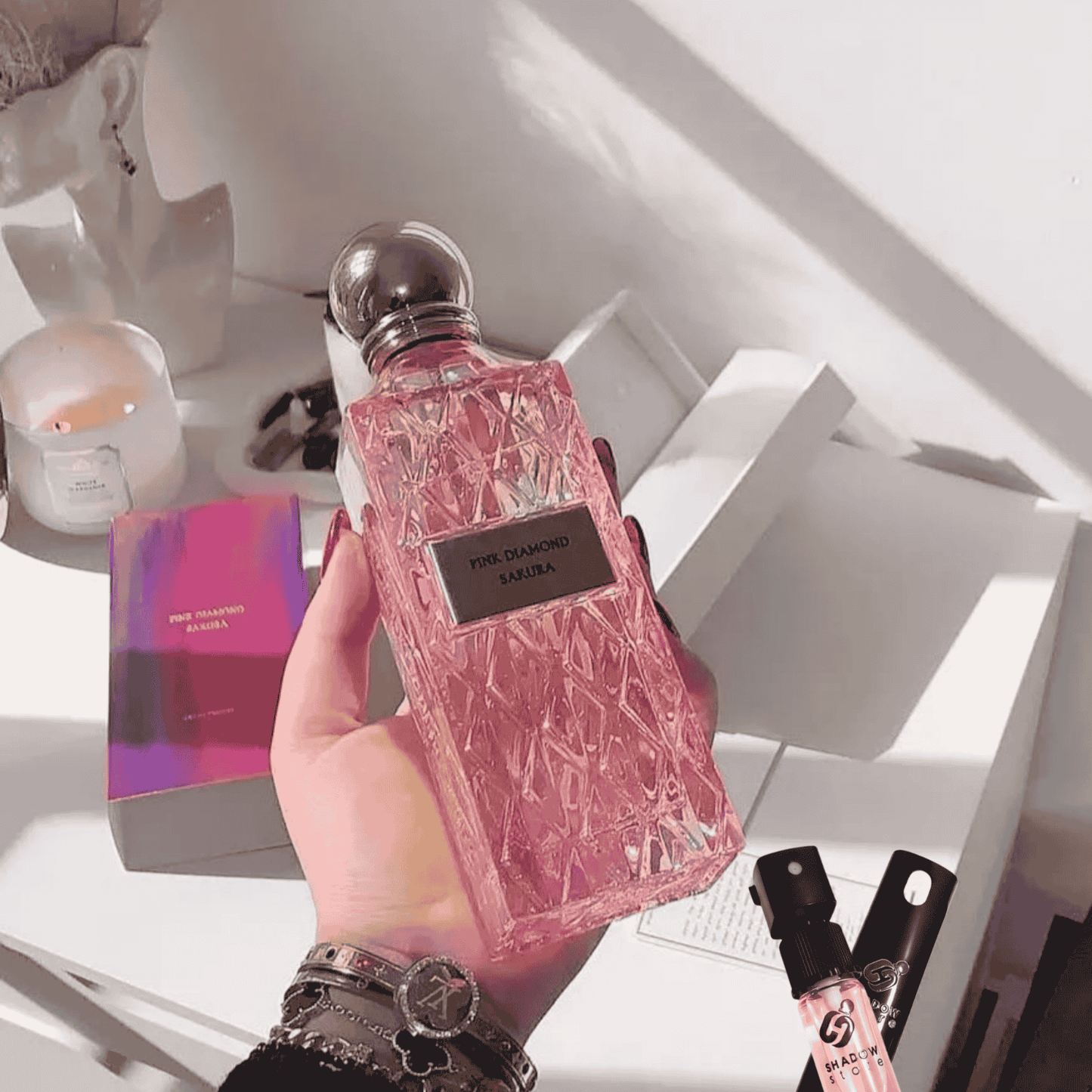 تقسيمات من عطر بينك دايموند ساكورا - Shadow Store