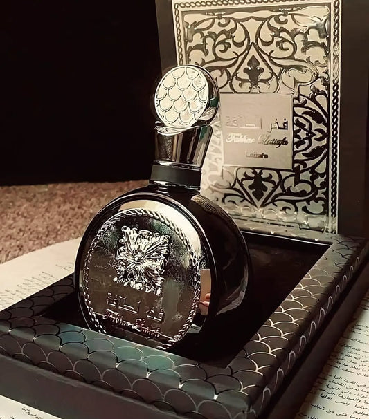 عطر فخر لطافة للرجال